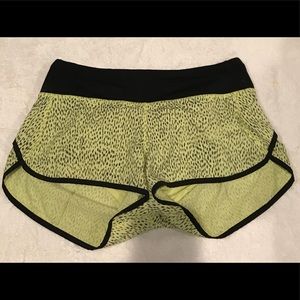 LULULEMON SHORTS!!!!